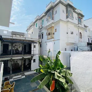 *** فندق Little Garden الهند